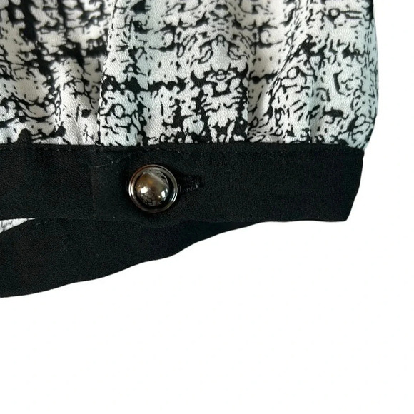 RW & CO BLOUSE, L,Colorblock, office siren , event ,black ,key hole pockets,EC - Picture 6 of 15